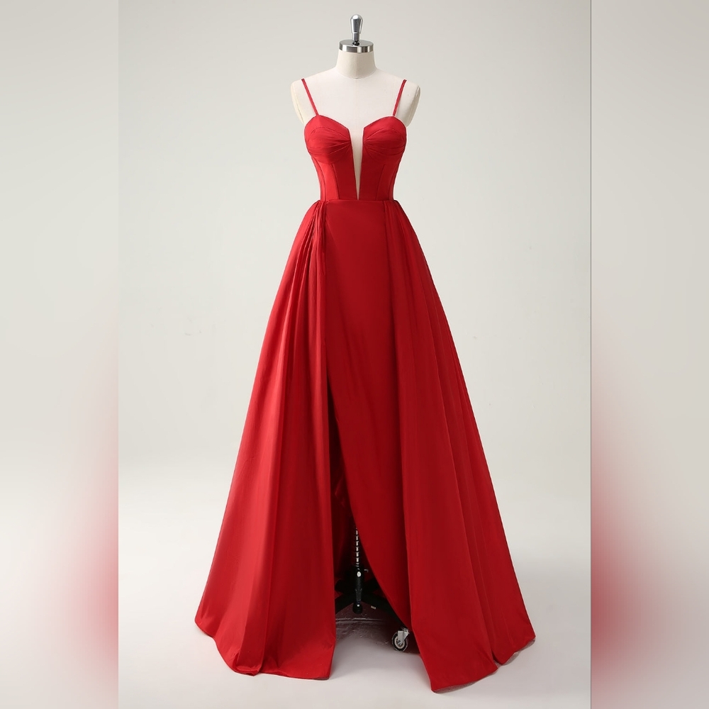 Elegant Red Evening Gown with Plunging Bodice - Never Been Worn